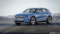 Audi e-tron mengawali 12 mobil listrik yang akan diluncurkan Audi sampai tahun 2025. Foto: Audi
