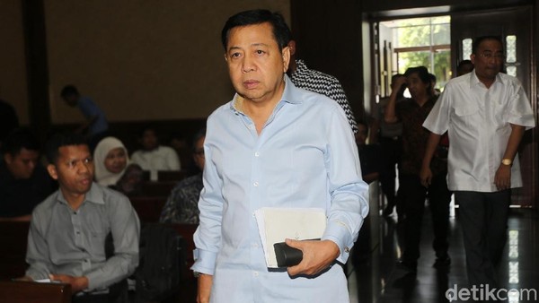 Bersaksi untuk Keponakannya Novanto Tegang Banget