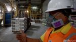 Mengintip Proses Produksi Semen Instan di Bekasi