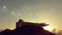 Karya dari Kyriakos Tsolakis Architects yang mendesain sebuah pusat penelitian perbintangan bernama Troodos Star Observatory di Agridia, Siprus. Istimewa/worldarchitecturefestival.com.
