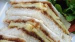 Bagaimana Kalau Pagi Ini Sarapan Cheese Sandwich yang Gurih Lumer?
