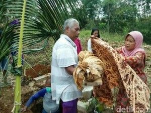 Sosok 3 Jasad yang Kafan dan Kerangkanya Masih Utuh di Mata Keluarga