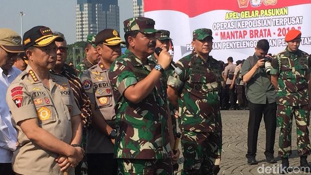 Kapolri Jenderal Tito Karnavian dan Panglima TNI Marsekal Hadi Tjahjanto, Selasa (18/9/2018)