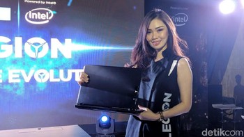 Legion Y530 menawarkan tampilan stylish. (Foto: detikINET/Adi Fida Rahman)
