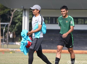 Rachmat Irianto Lanjutkan Kebersamaan di Timnas