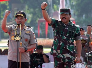 Video: TNI-Polri Gelar Apel Pengamanan Pemilu 2019