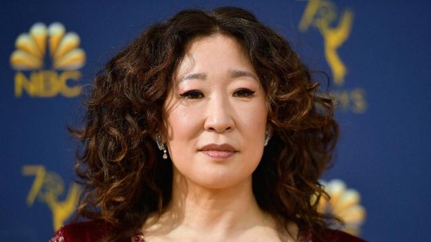 Tak Ada Kejutan, Emmy Awards Jadi Ajang Glenn Weiss Melamar Pacar