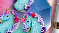 Unicorn tak pernah berhenti menginspirasi siapapun. Seperti pada cookies buatan Liz Joy ini yang dibuat dengan karakter unicorn. Dengan warna yang soft membuat cookies ini terlihat semakin cantik. Foto: instagram @inspiredtotaste