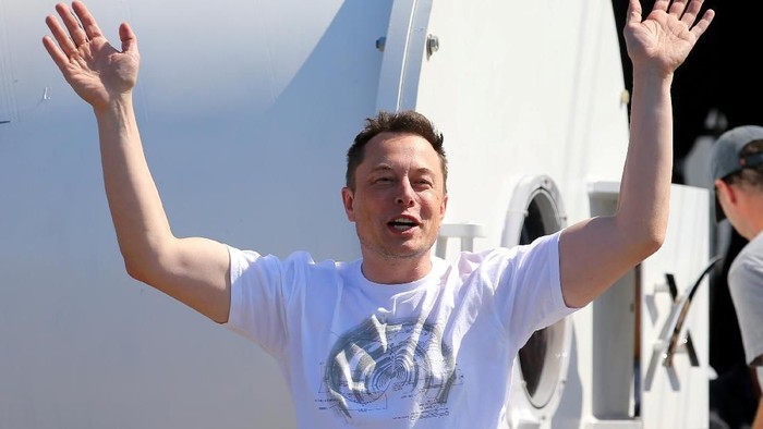 CEO Tesla, SpaceX, dan The Boring Company, yaitu Elon Musk, ternyata merupakan penggemar anime. Foto: Reuters CEO Tesla, SpaceX, dan The Boring Company, yaitu Elon Musk, ternyata merupakan penggemar anime. Foto: Reuters