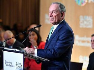 Orang Terkaya Dunia Minta Pendiri Bloomberg Nyapres