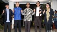 Para sekjen dan wasekjen partai pengusung mengumumkan nama koalisi di kediaman Prabowo, Jalan Kertanegara, Kebayoran Baru, Jakarta Selatan.
