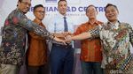 Mengintip Proses Produksi Semen Instan di Bekasi