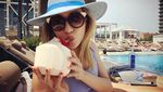 Cantiknya Constance Wu Saat Cicip Es Kelapa dan Bikin Xiao Long Bao
