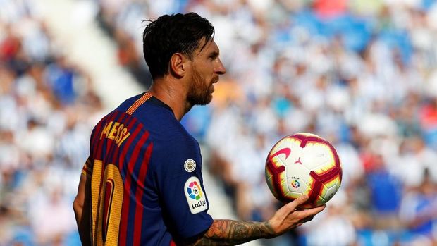 Lionel Messi tidak pernah membela klub lain di level senior selain Barcelona.