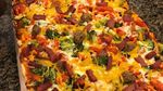 Pencinta Keju, Ini Pizza yang Berlumuran Keju Mulur Meleleh