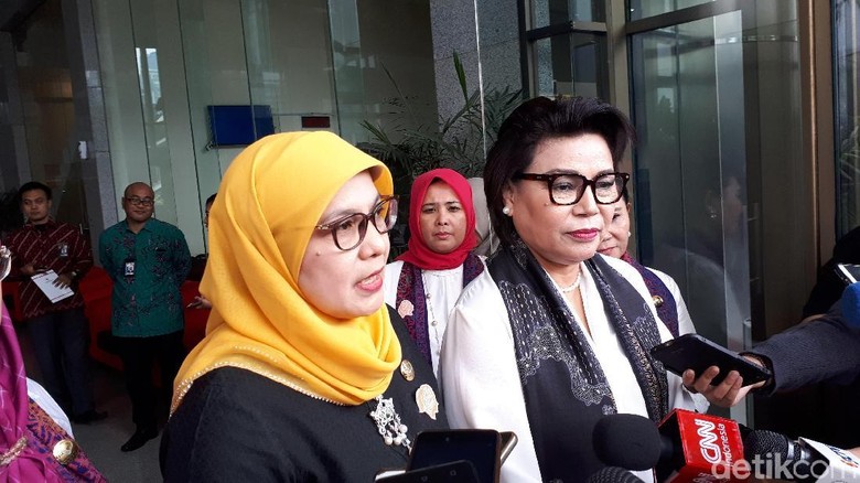 KPK Ajak Perempuan Cegah Korupsi di Kementerian KPK Ajak Perempuan Cegah Korupsi di Kementerian