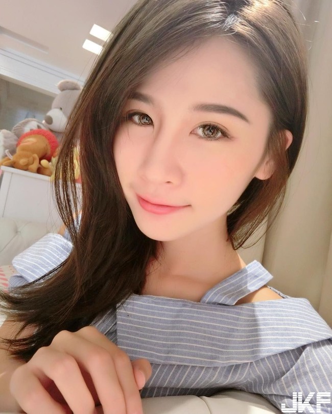 Gadis berkulit putih ini juga berbagi pengalamannya didekati oleh pelanggan pria. Namun, menurutnya cara terbaik untuk mengatasi hal tersebut adalah menanganinya dengan cara yang ramah Foto: Istimewa