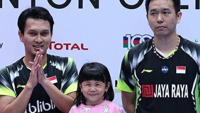 Manisnya Kedekatan Pebulutangkis Mohammad Ahsan dengan Anaknya