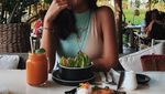 Manis Mana, Wajah Amanda Rawles atau Es Krim dan Lolipop Favoritnya?