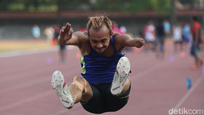 Atlet Para Games di nomor lompat jauh (Agung Pambudhy/detikSport) Atlet Para Games di nomor lompat jauh (Agung Pambudhy/detikSport)