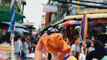 Makanan ringan di Bangkok. Foto: instagram.com/girleatworld/