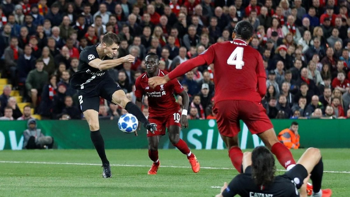 Virgil van Dijk menegaskan Liverpool tak takut dengan PSG jelang duel di Liga Champions (Virgil Van Dijk: Bawa ke Mari PSGCarl Recine/Reuters)