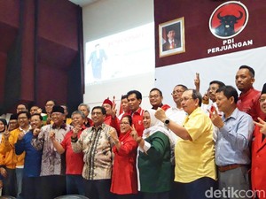 31 Bupati dan Wali Kota di Jatim Gabung Timses Jokowi-Maruf