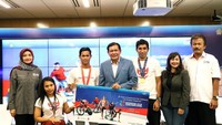Peresmian dukungan disampaikan oleh CEO Citi Indonesia Batara Sianturi (tengah) dan Director, Country Head of Corporate Affairs Citi Indonesia Elvera N. Makki (kedua dari kanan). Dukungan ini juga diberikan dalam rangka peringatan dedikasi 50 tahun Citibank Untuk Indonesia. Foto: dok. Citi Indonesia