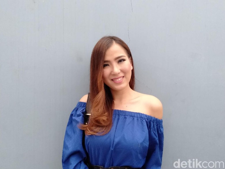 Angela Tee Beberkan Pernah Nikah karena Tak Mau Dianggap Hanya Incar Harta Angela Tee Beberkan Pernah Nikah karena Tak Mau Dianggap Hanya Incar Harta