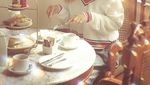 Dibilang Mirip Lisa BlackPink Begini Pose Mega Gumelar Saat Makan