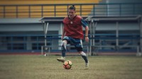 Kim Jeffrey Kurniawan, merupakan adik dari Jennifer Bachdim yang merupakan pesepakbola asal Indonesia yang bermain untuk tim Persib. Foto: Instagram/kimkurniawan