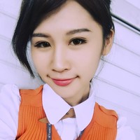 Kenalan dengan Chang Pee, karyawan wanita yang bertugas di kereta kecepatan tinggi Taiwan. Foto: Istimewa