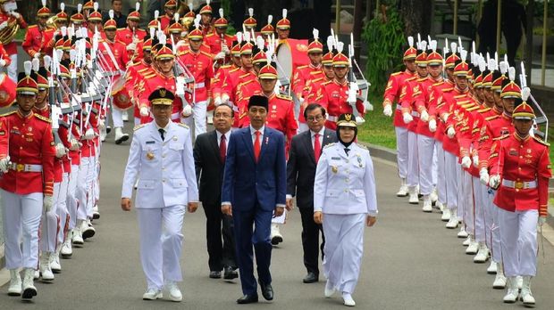Pelantikan gubernur NTB dilakukan setelah penyerahan Keppres serta kirab dari Istana Merdeka.