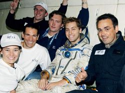 Mau ke Luar Angkasa, Personel NSYNC Ini Masih Kena PHP