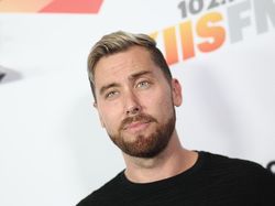 Mau ke Luar Angkasa, Personel NSYNC Ini Masih Kena PHP