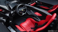 Seperti namanya Monza SP1 hanya memiliki kapasitas 1 orang. Sementara saudaranya, Monza SP2 memiliki kapasitas 2 orang. Pool/Ferrari.