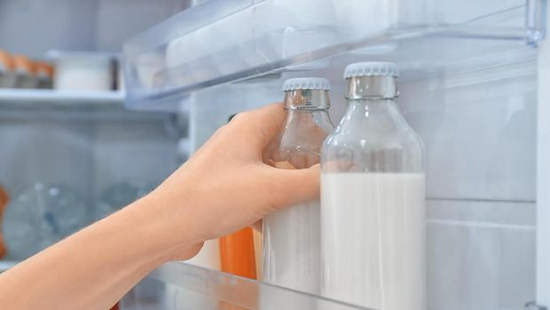 4 Perbedaan Susu Pasteurisasi dan Susu UHT