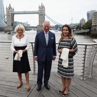 Baru-baru ini, tepatnya pada 5 September 2018, Putri Haya juga berkunjung ke Inggris. Dia pun ditemui oleh Pangeran Charles dan Duchess of Cornwall Camilla. Keduanya mengajak Putri Haya melihat yacht yang pernah dipakai kru wanita pertama untuk berlayar mengikuti perlombaan keliling dunia pada 1990. Foto: Getty Images