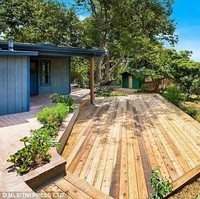 Jika ingin menempati rumah dengan suasana sejuk nan rindang ini, Julia Roberts menyewakannya seharga USD 10.500, atau Rp 156 jutaan per bulan. Foto: Dok. Guest of a Guest/ MLS