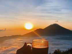 Instagramer Ini Punya Cara Keren Pamer Keliling Dunia