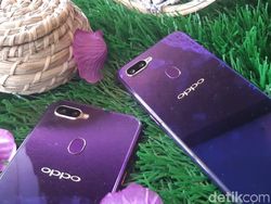Melihat dari Dekat OPPO F9 Starry Purple, Si Ungu yang Cantik