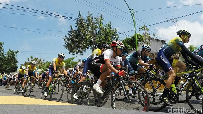 Suasana International Tour de Banyuwangi Ijen (ITdBI) (Ardian Fanani/detikTravel) Suasana International Tour de Banyuwangi Ijen (ITdBI) (Ardian Fanani/detikTravel)
