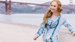 Liburannya Model Down Syndrom Cantik, Madeline Stuart