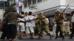 Aksi Teatrikal Warga Surabaya Mengenang Peristiwa 19 September