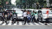 Pengadaan CCTV untuk penerapan e-tilang ini pun rencananya akan dibeli dari China, karena CCTV yang saat ini belum mampu mendukung pengoperasian e-tilang.