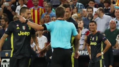 Tangis dan Kartu Merah Ronaldo di Markas Valencia