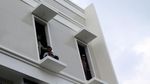 Tak Sesuai IMB, Rumah di Jakbar Ditertibkan