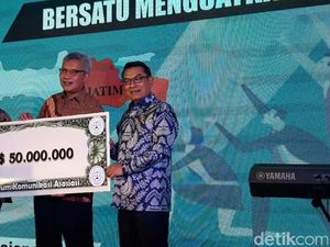 Peduli Rupiah, Pengusaha Tajir Melintir Surabaya Jual USD 50 Juta