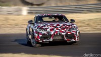 Ngepot pun sepertinya bakal mudah dengan mobil ini. Foto: Toyota