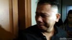 Hiks, Vicky Prasetyo Tersedu Daftarkan Gugatan Cerai di Pengadilan
